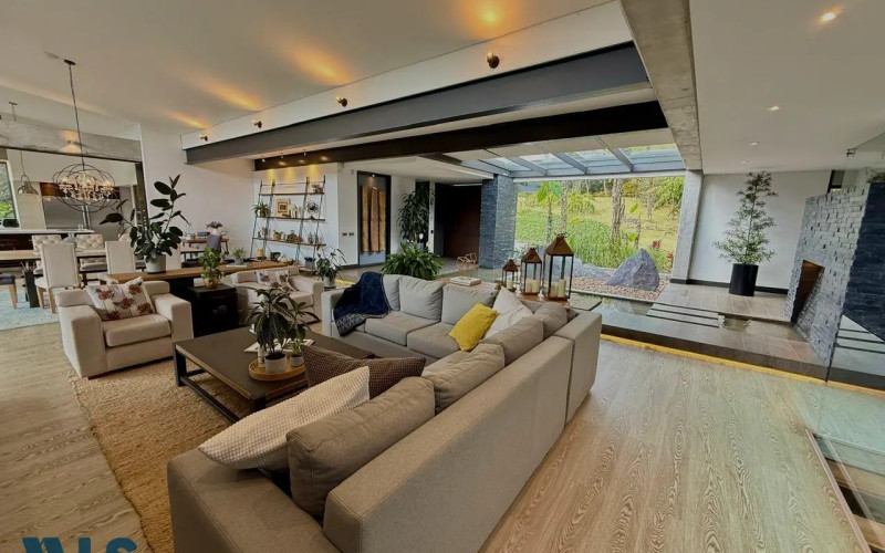 Casa en Medellín en Alto de Las Palmas