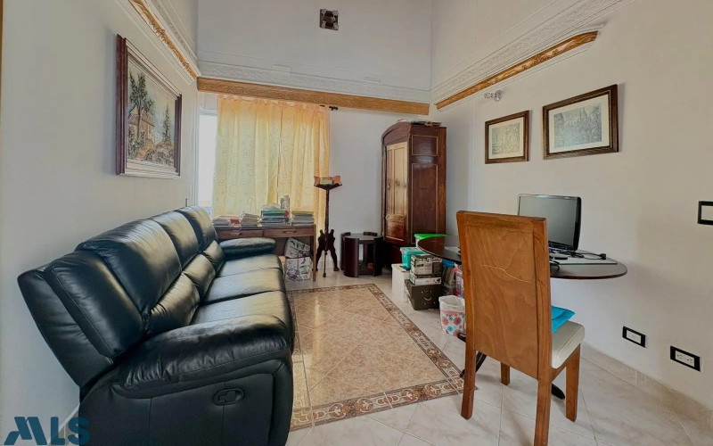 Casa en Envigado en Loma de Las Brujas