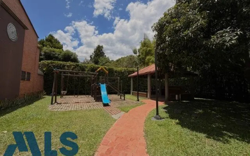 Casa en Envigado en Camino Verde