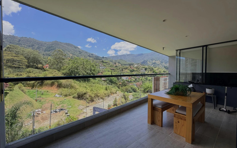 Apartamento en Envigado en Loma de Las Brujas