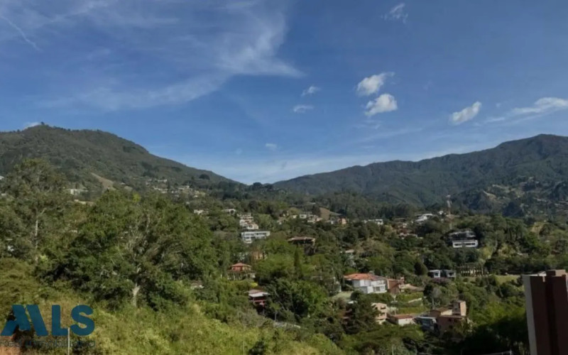 Apartamento en Envigado en Loma de Las Brujas