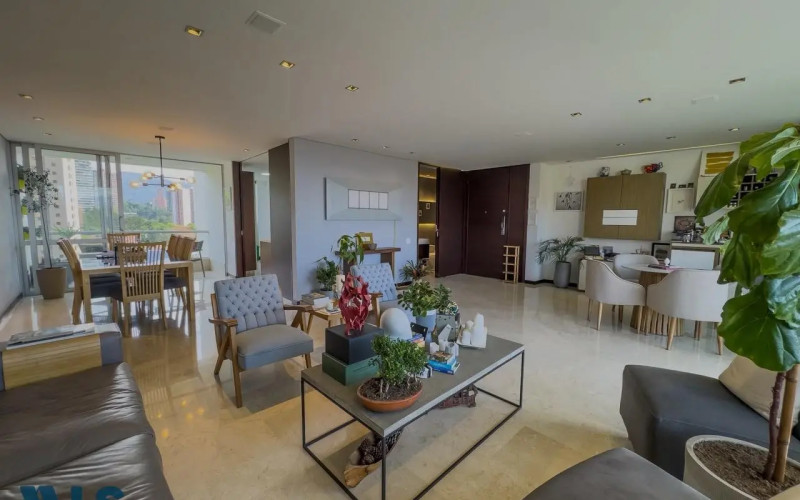 Apartamento en Medellín en El Tesoro