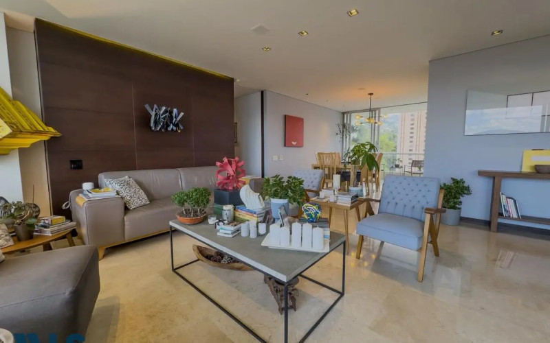 Apartamento en Medellín en El Tesoro