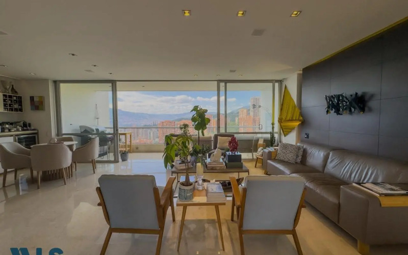 Apartamento en Medellín en El Tesoro