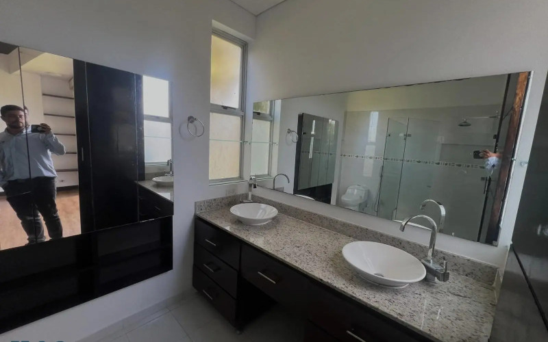 Casa en Rionegro en V. El Tablazo
