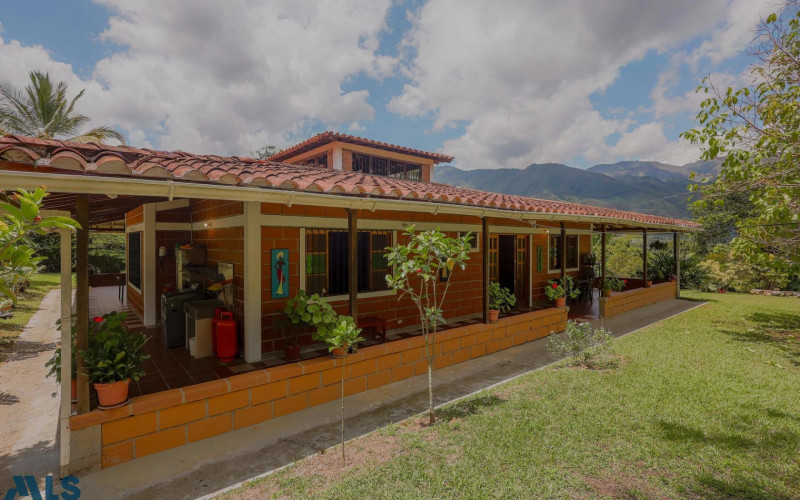 Finca Recreativa en Barbosa en V. La Calda
