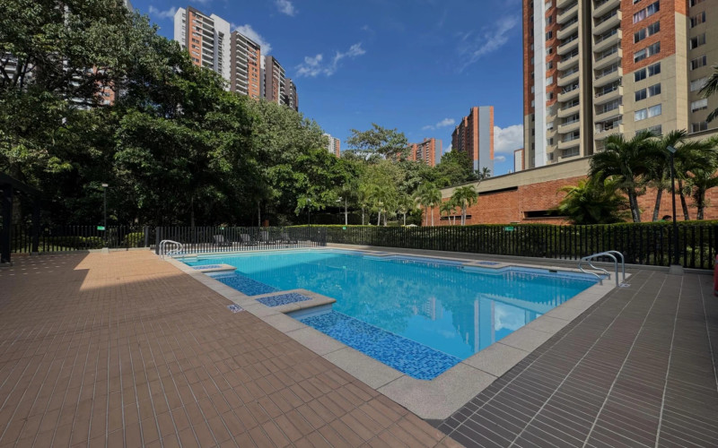 Apartamento en Medellín en Loma de Los Bernal