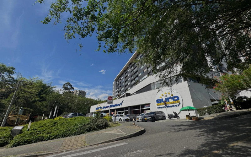 Apartamento en Medellín en Loma de Los Bernal