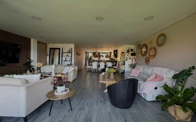 Apartamento en Envigado en Loma de Benedictinos