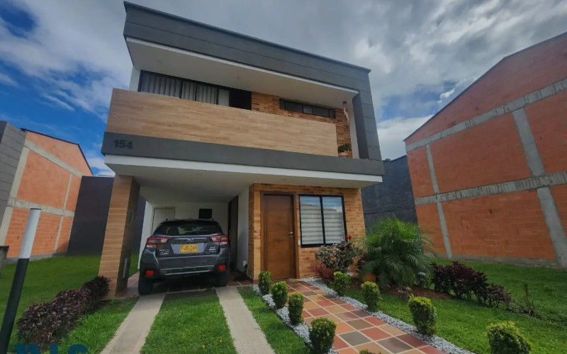 Casa en La Ceja en Urbano (La Ceja)