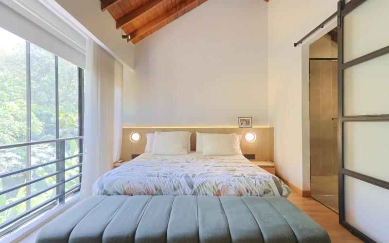 Completely remodeled modern house in Alto del Poblado