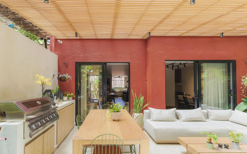 Completely remodeled modern house in Alto del Poblado