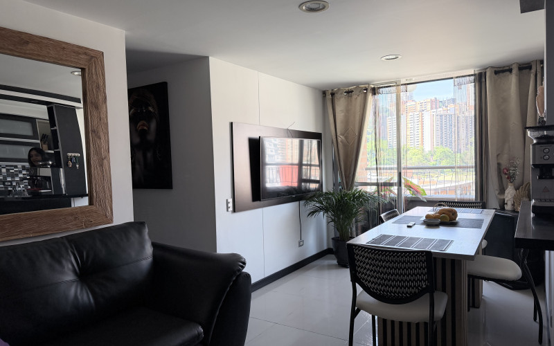 Apartamento en Sabaneta en Av Poblado (Cra 43A) | 60 Mt2