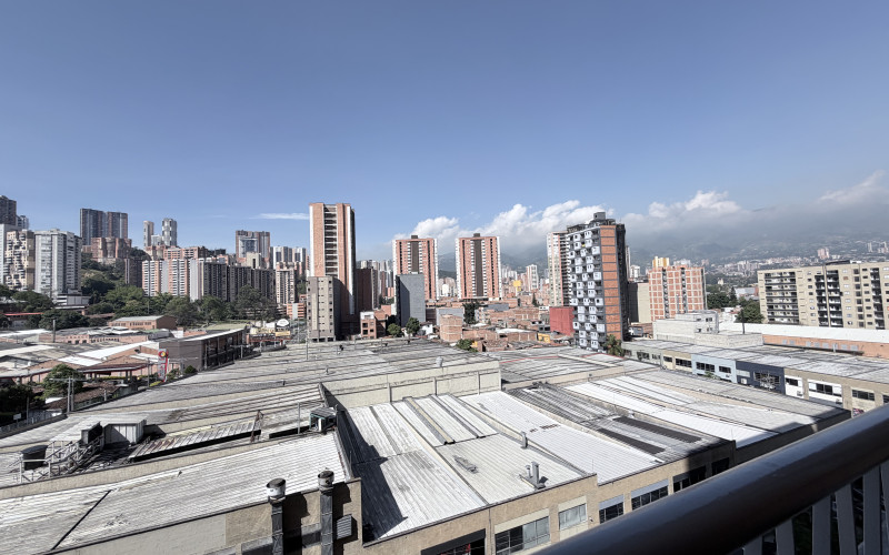 Apartamento en Sabaneta en Av Poblado (Cra 43A) | 60 Mt2