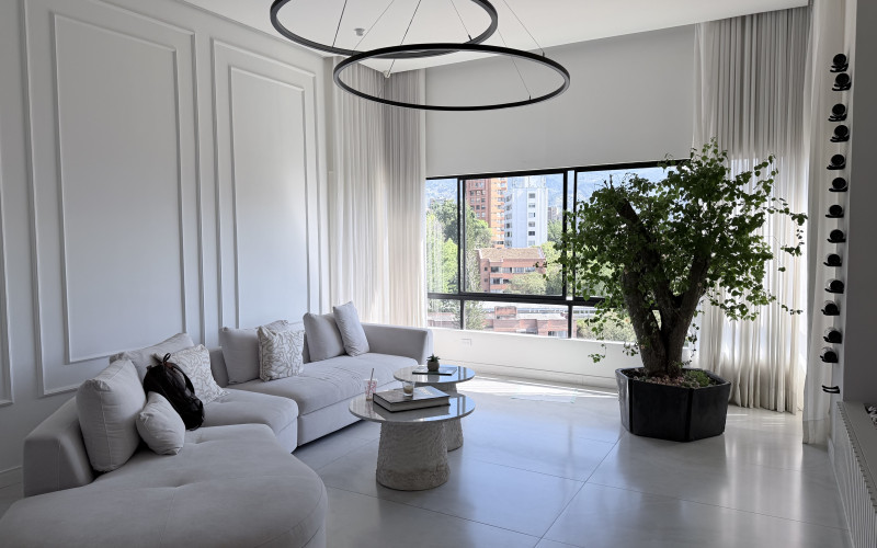 Ultra-Luxury San Lucas Penthouse with Private Pool & Home Theater in El Poblado