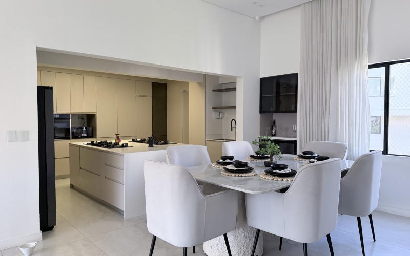 Ultra-Luxury San Lucas Penthouse with Private Pool & Home Theater in El Poblado