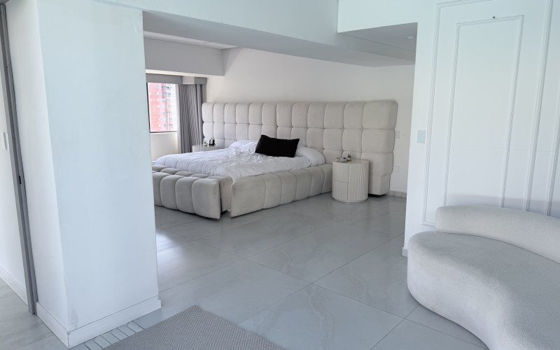 Ultra-Luxury San Lucas Penthouse with Private Pool & Home Theater in El Poblado