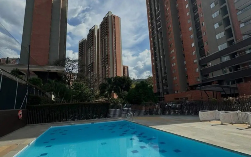 Apartamento en Sabaneta en Las Lomitas