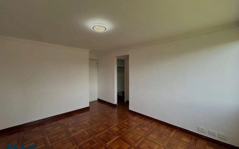 Apartamento en Medellín en Loma de los Parra