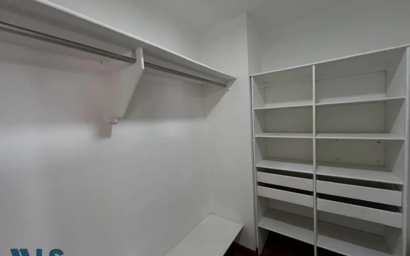 Apartamento en Medellín en Loma de los Parra