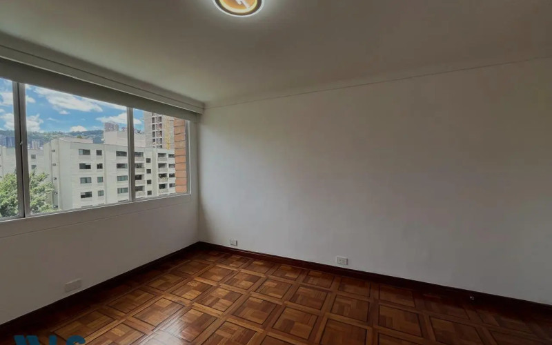 Apartamento en Medellín en Loma de los Parra