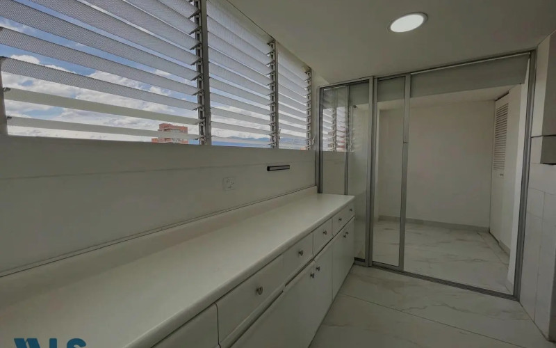 Apartamento en Medellín en Loma de los Parra