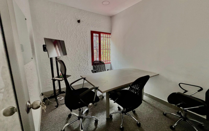 Casa en Medellín en La Aguacatala
