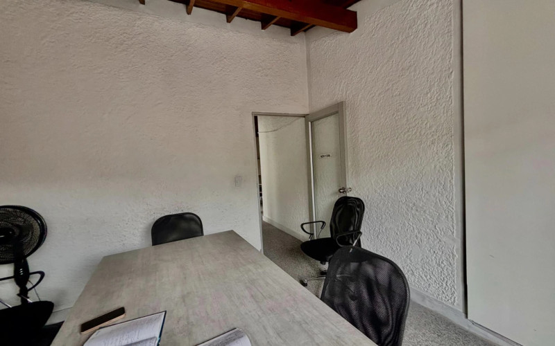 Casa en Medellín en La Aguacatala