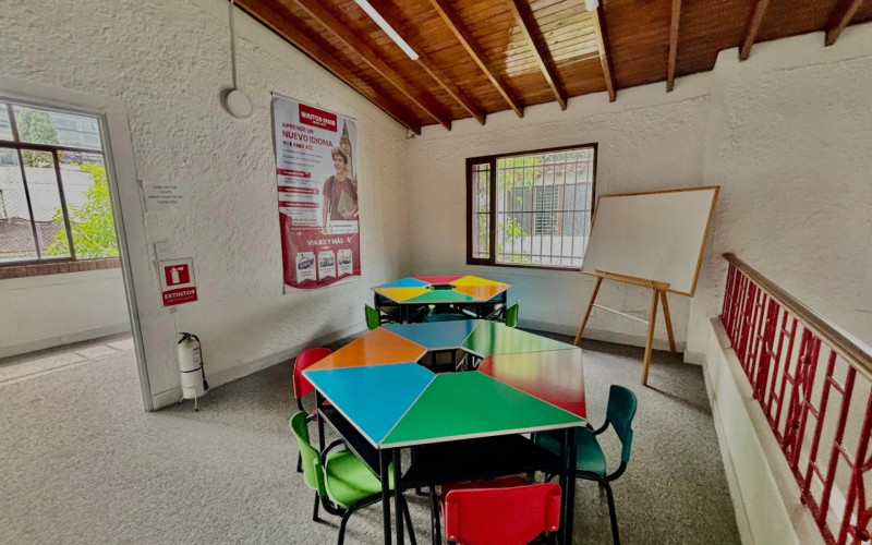 Casa en Medellín en La Aguacatala