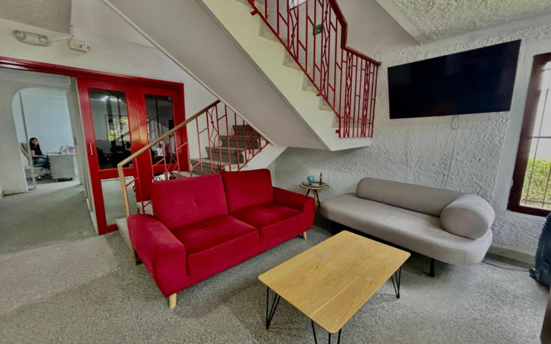 Casa en Medellín en La Aguacatala