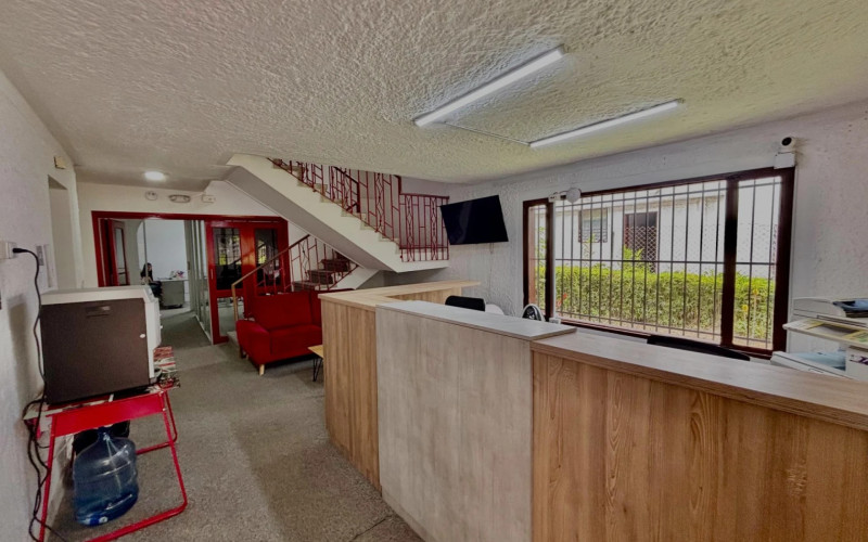 Casa en Medellín en La Aguacatala