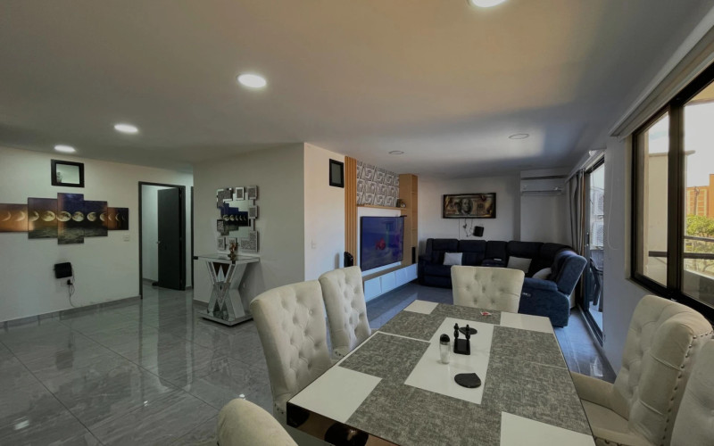 Apartamento en Medellín en Belén Rosales