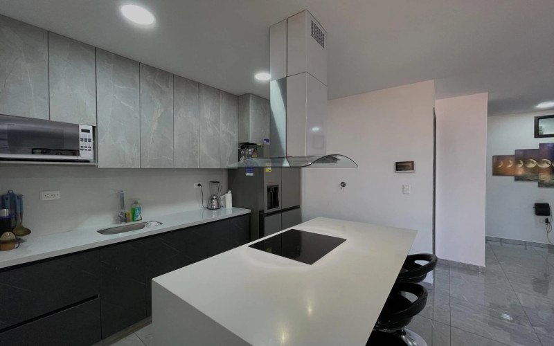 Apartamento en Medellín en Belén Rosales