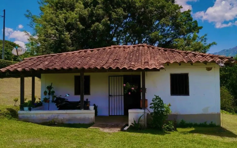 Finca Recreativa en Barbosa en V. La Montañita