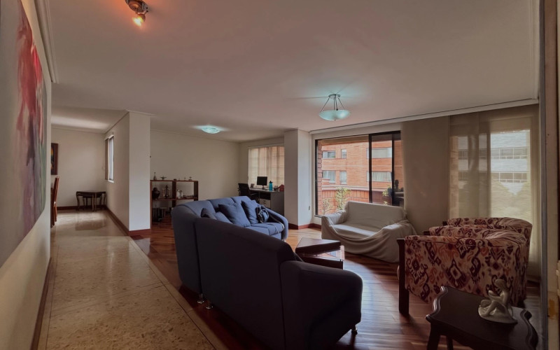 Apartamento en Medellín en Oviedo