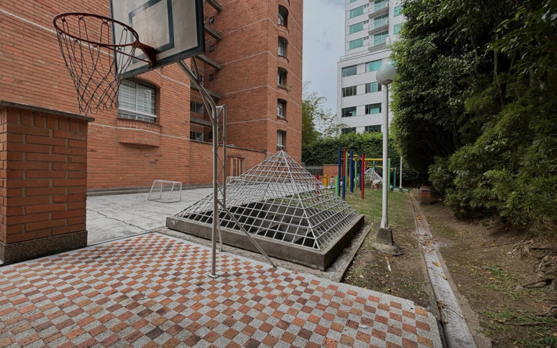 Apartamento en Medellín en Oviedo