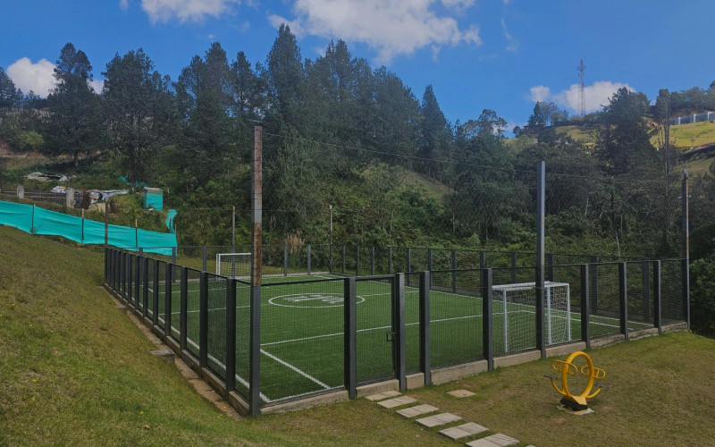 Lote Residencial en Envigado en Alto del escobero (Envigado)