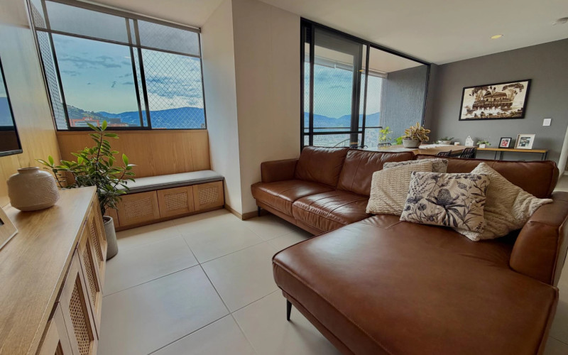 Apartamento en Envigado en Loma del Escobero