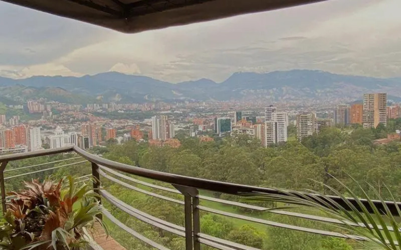 Apartamento en Medellín en El Campestre