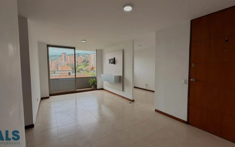 Apartamento en Medellín en Loma de los Parra