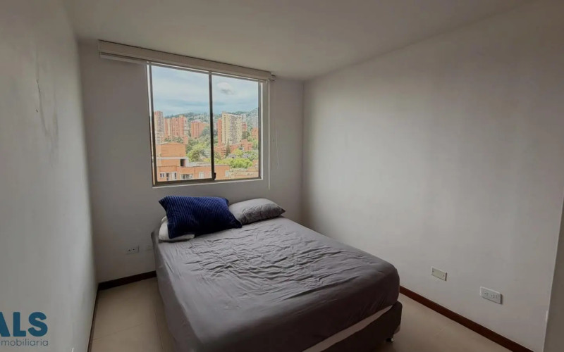 Apartamento en Medellín en Loma de los Parra