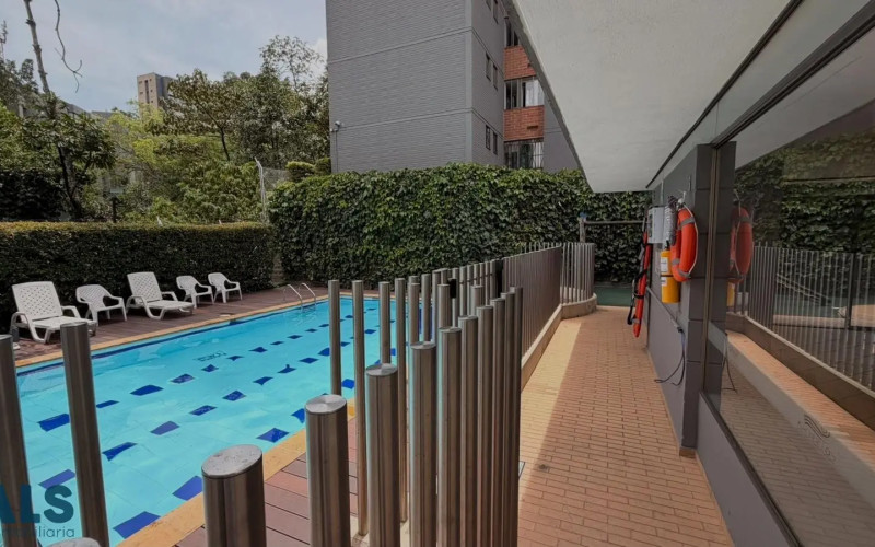 Apartamento en Medellín en Loma de los Parra
