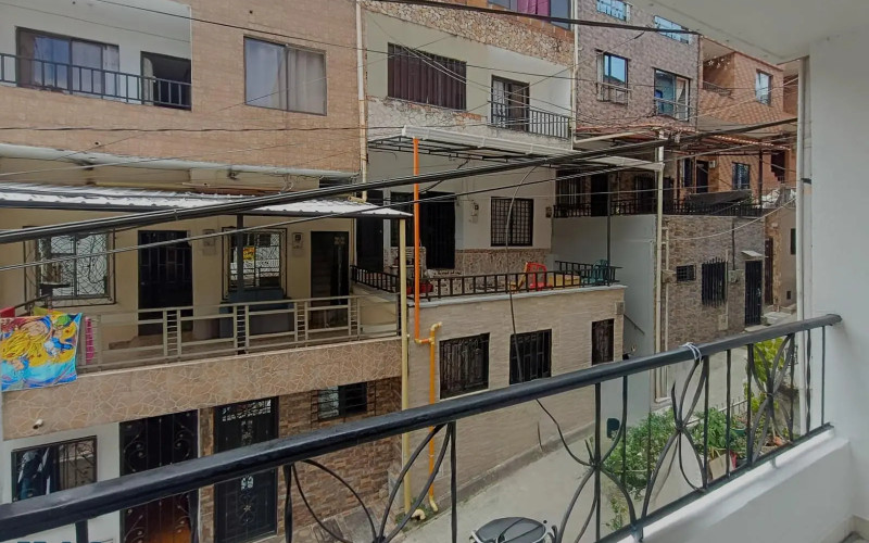 Casa en Medellín en Las Brisas