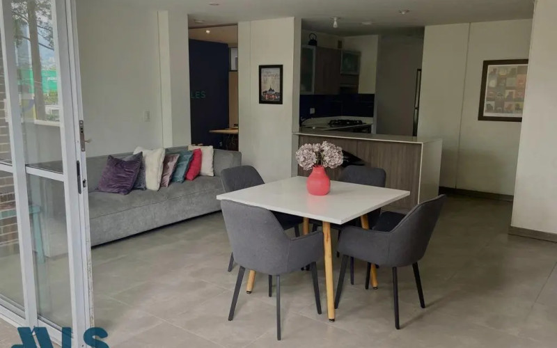 Apartamento en Medellín en Ciudad del Rio