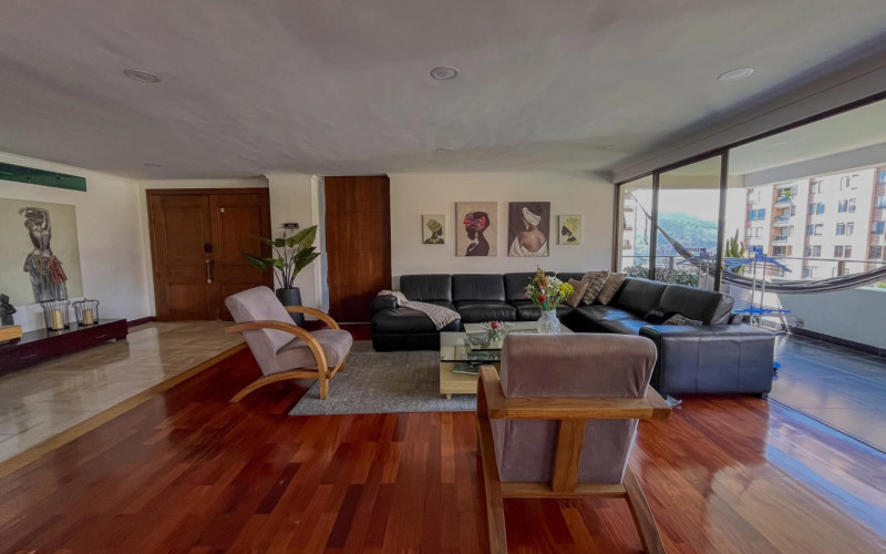 Apartamento en Medellín en El Campestre