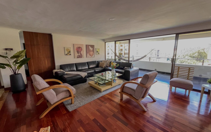 Apartamento en Medellín en El Campestre