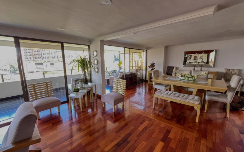 Apartamento en Medellín en El Campestre