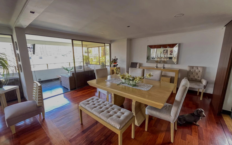 Apartamento en Medellín en El Campestre