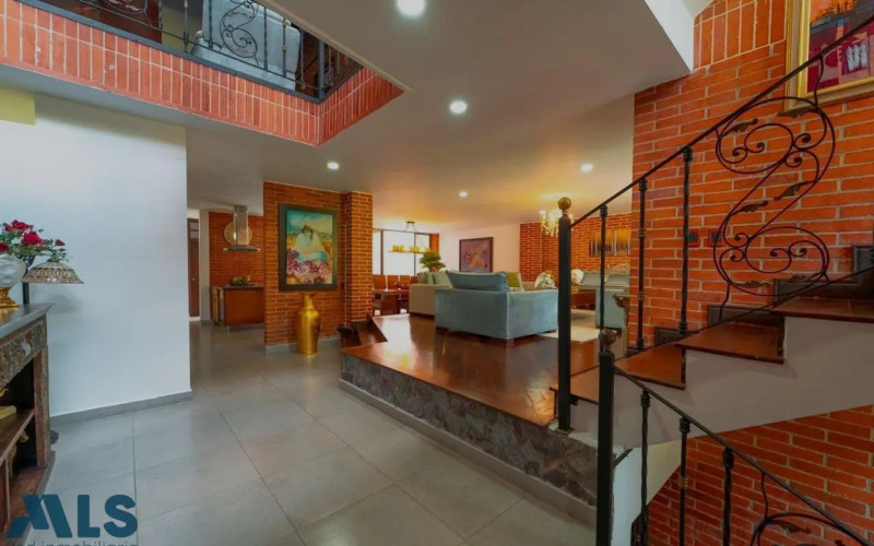 Casa en Sabaneta en Loma de San Jose