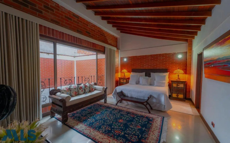 Casa en Sabaneta en Loma de San Jose